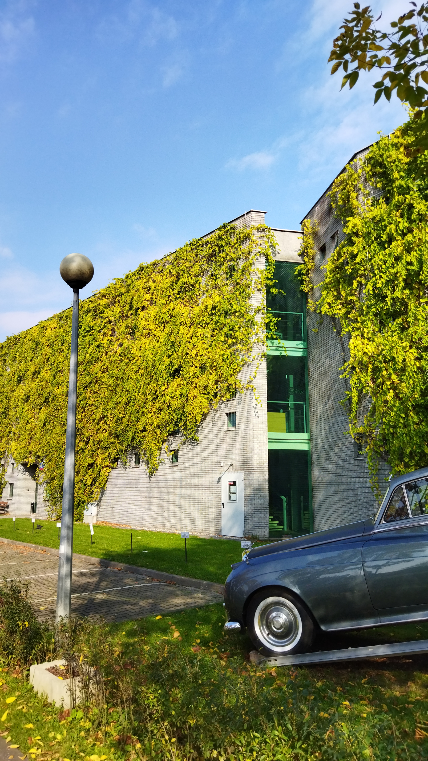 Zdjęcie architektury budynku Siedziba firmy Rodan